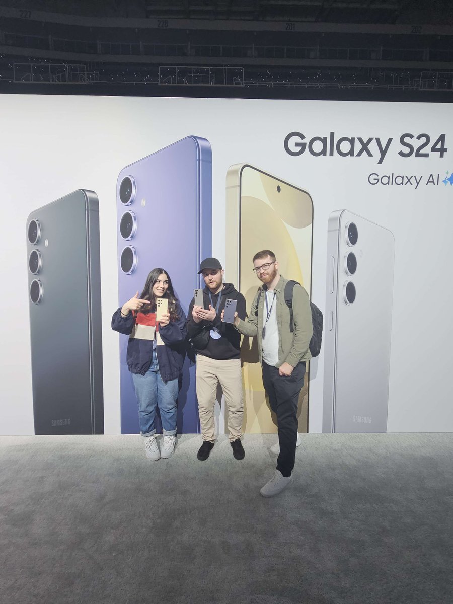 #GalaxyS24 Ultra by @SamsungMobileUS! It’s fantastic for Mobile gaming and so much more like content creation! 🥳 You guys need to check it out! - trb.gg/ReyS24UltraX #PlayGalaxy #SamsungPartner