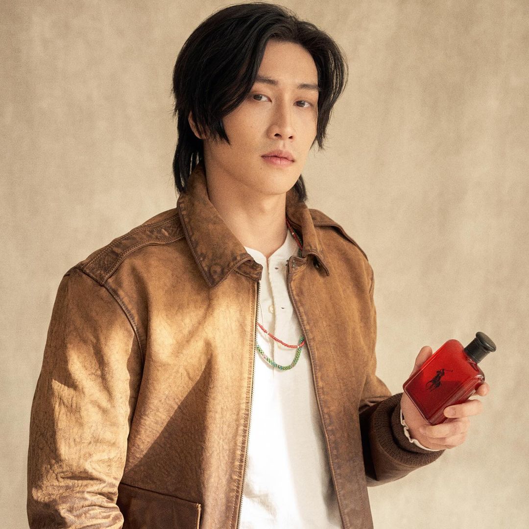 biblemexico_fc's tweet photo. ralphlaurenfragrances IG post - 20/02/24  
"@biblesumett channels the authentic and iconic spirit of #PoloRalphLauren with the crisp and captivating scent of #PoloRed Parfum."

#RalphLaurenFragrances
[ #RalphsClubxBible ]
#RalphsClub 

#BibleWichapas #bsumone https://t.co/ALvo1A6BqP