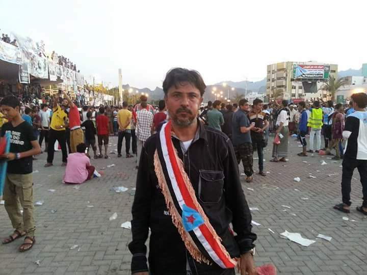 fadelheetm's tweet photo. شهاده للتاريخ لحيث وأنا كنت من الحاضرين في 21 فبراير 2013م عندما وصلنا من ساحة كريتر إلى ساحة العروض توافد الجماهير من كل المحافظات وكانت العربات المدرعة وعسكر الاحتلال تضرب كل من يتقدم نحو ساحة العروض وعند وصول موكب ابناء شبوة تم اقتحام الساحة من كل الإتجاهات 
#مجزرةفبرايرعدن https://t.co/L2oXsfUd2r