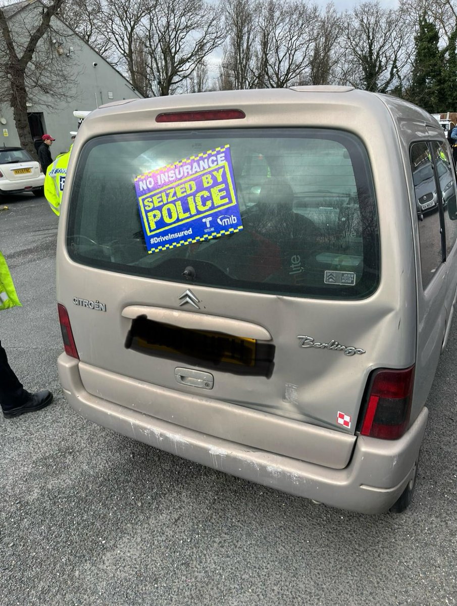 In Basildon with ⁦@EPRoadsPolicing⁩ stopping vehicles for traffic offences.4 drivers reported for uninsured driving with 1 arrested on suspicion of drug driving. A stolen van recovered with driver arrested. 2 further cars seized. Top results from a top team #DriveInsured