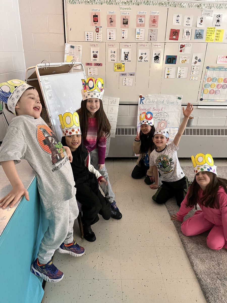 Mrs_Walker95's tweet photo. Happy 100 Days 🎉I am so proud of all the growth over the past 100 days! https://t.co/WR3vI9uHJg