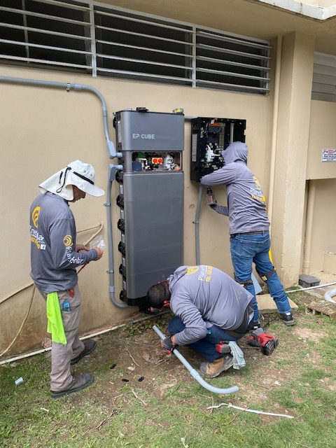SolarNeighbors's tweet photo. Since last year, we've worked with @Solar_Villages to identify public spaces we could fundraise for and help go solar. Last week, along with the San Juan Archdiocese of Puerto Rico and Planet Solar, we began installing an 8.1kW system at Centro Buen Pastor in Guaynabo PR! https://t.co/kyxvTUwAAI