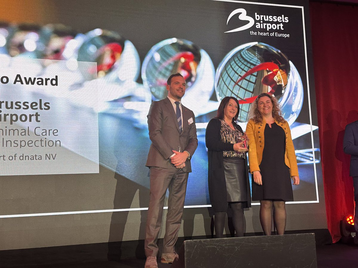 BrusselsAirport's tweet photo. The #BRUcargo Award goes to …. Drum roll please 🥁 the Animal Care & Inspection Center (dnata)! Their 24/7 dedication to take animal welfare to the next level doesn't go unnoticed 🐶🐘 Congratulations for your huge success after more than 4 years! #BRUawards https://t.co/b5j64kVIPS