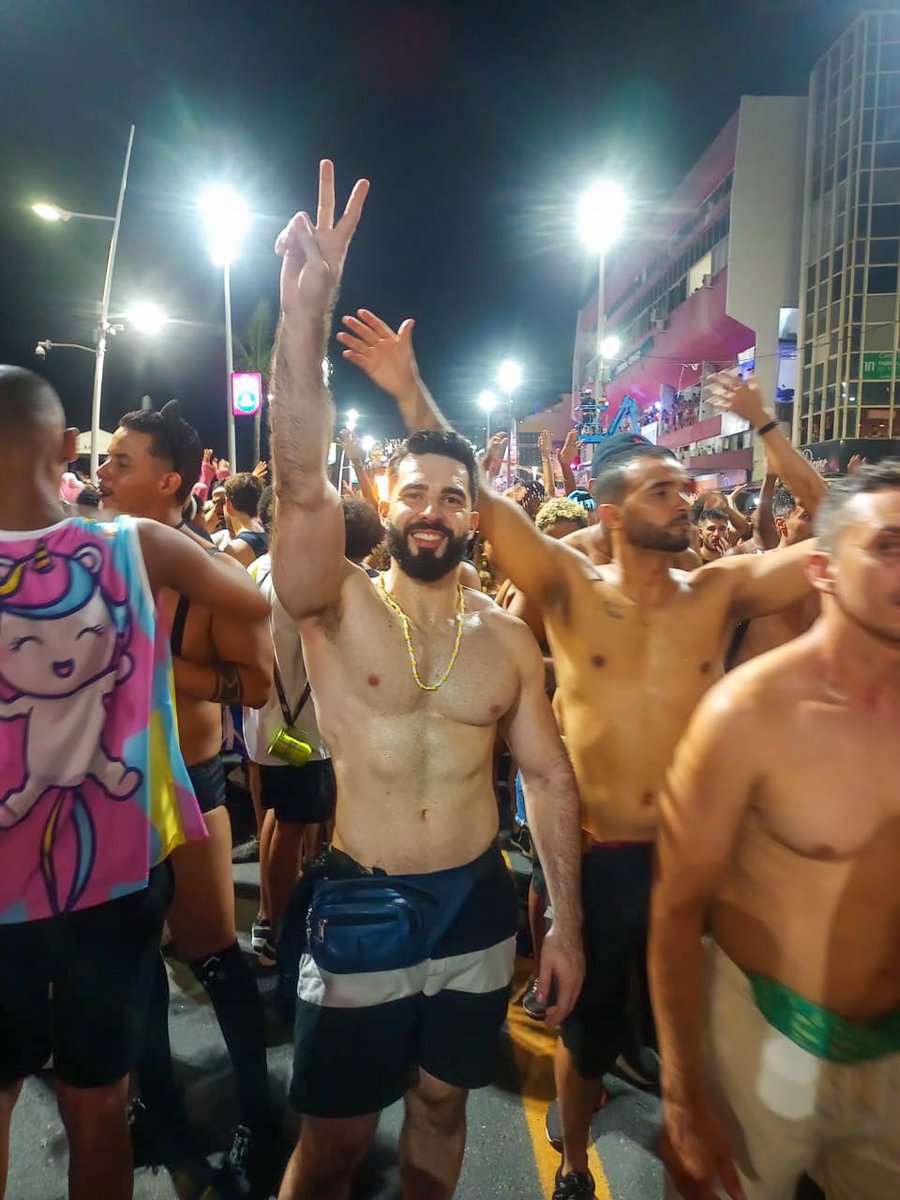 garoto das lâminas tweet media