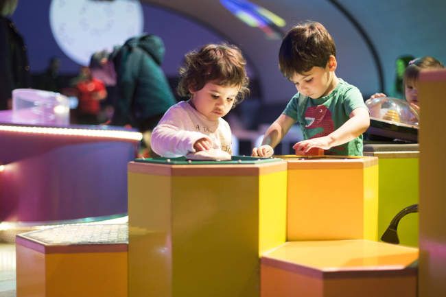 AboutBritain's tweet image. Here's our guide to the 29 best toddler-friendly activities in London! From interactive museums to playful parks, there's something for every kid. buff.ly/3uH3IXH  #LondonWithToddlers #LondonWithKids #Thingstodoinlondonwithkids