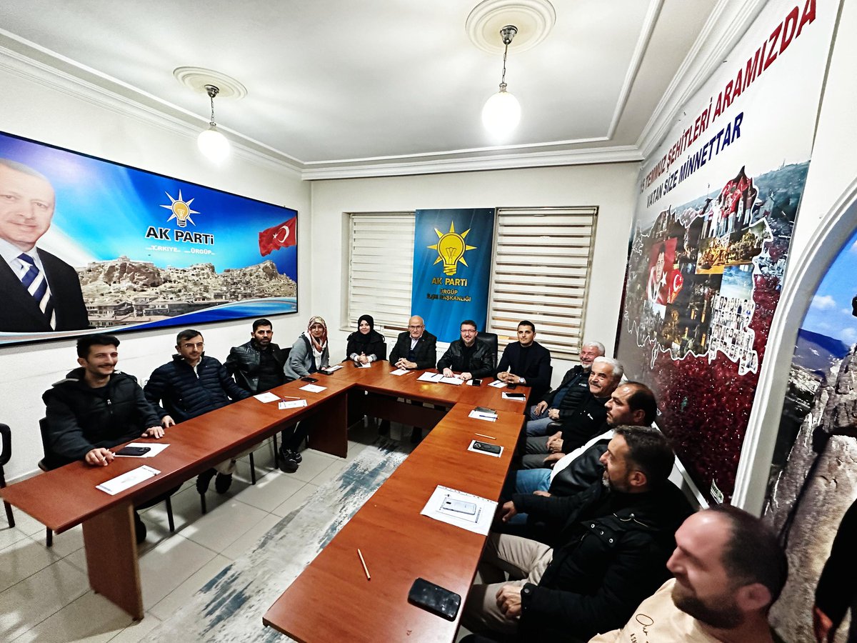 Ak Parti Ürgüp İlçe Teşkilatı olarak haftalık yönetim kurulu toplantımızı, Ak Parti Ürgüp Belediye Başkan adayı Fahri Yıldız ile birlikte gerçekleştirdik.
@gurselakpnar
@mehmet.topatan

#ÜrgüpİçinHepDahaİleri