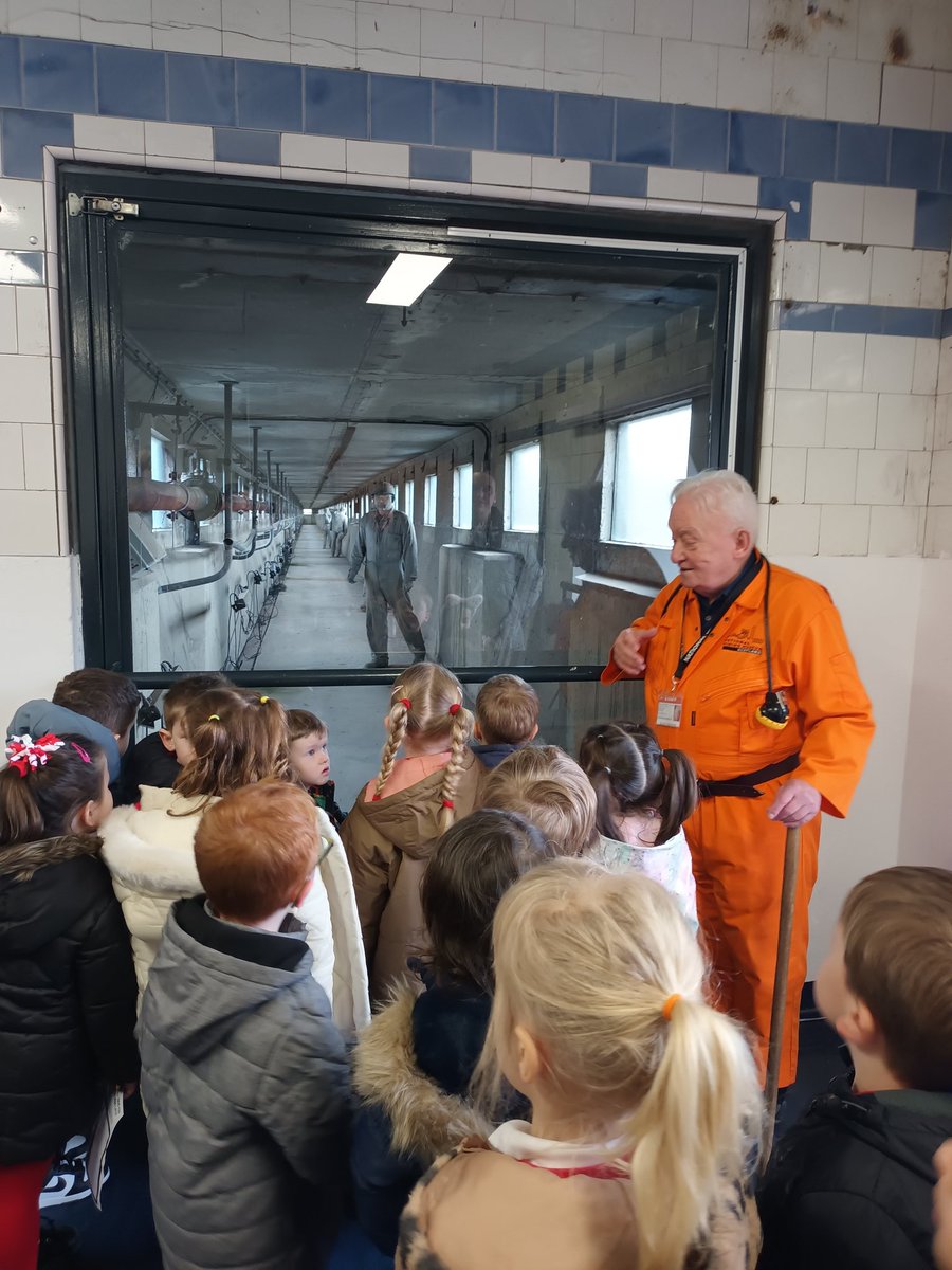 P1 had a fantastic trip to the @NatMiningMuseum learning about how people lived and worked in the past. We found out our lovely tour guide was a St.Andrew's pupil before he became a miner and shared lots of fond memories of his time at primary school