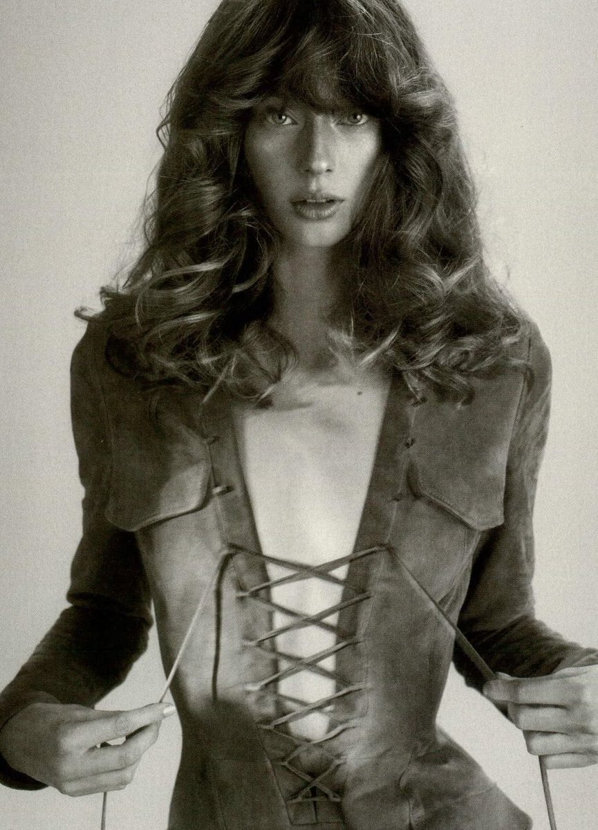 #ErmannoScervino #SS24 as seen on <a href="/Elle_Italia/">Elle Italia</a>, photographed by Xavi Gordo and styled by Laura Seganti.