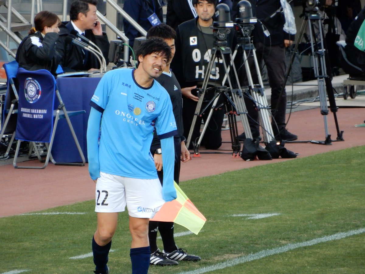 soleil8600's tweet photo. これからも、応援します!
ひとまず、お疲れ様でした😊
le soleil du football⚽
#DaisukeMatsui
#松井大輔
#lesoleilduMans
#ThankYou https://t.co/GjRK5JmSwj