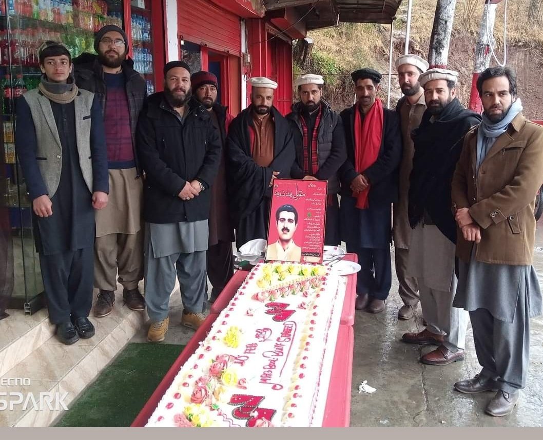 I saw that you sort of equated civil liberties of IoK with AJK. Let's take an example of the recent anniversary of your Maqbool Bhat. Bhat's anniversary was observed in all cities/towns of AJK but in IOK not a single person was allowed to observe Bhat's anniversary. (1/n)