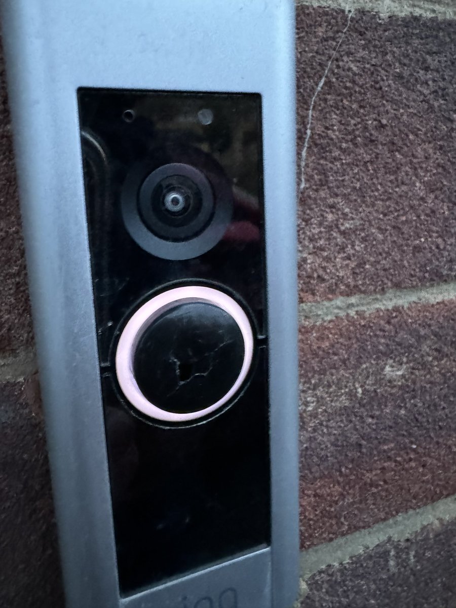 Hi <a href="/ring_uk/">Ring UK</a> I have this doorbell but the button is broken. Is there anyway of replacing it?
