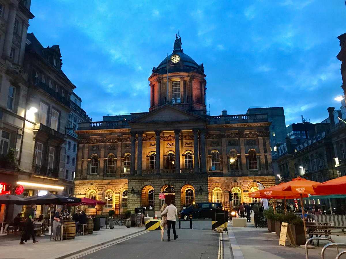 Today, we're celebrating a milestone: the 60th anniversary of the @CF_Foundation! Tonight Liverpool Town Hall, St George's Hall and Cunard will light up yellow to mark this special occasion. 💛 #CF