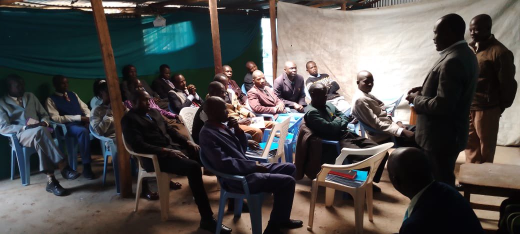 nations4him's tweet image. @lsbc4me classes resume in Eldoret, Kenya. God bless Pastor Alfred Lukwa and all the pastor / teachers who train these men for the gospel ministry. Listen as one of the preacher boys expresses his love for this Bible training. #Reproduce
@ken_pledger @DrMikeWells @DrBachman