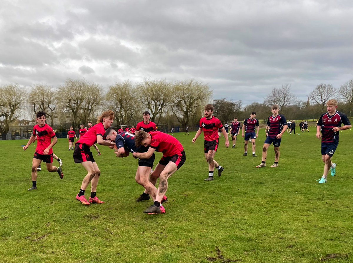 𝐒𝐞𝐜𝐨𝐧𝐝𝐚𝐫𝐲 𝐒𝐜𝐡𝐨𝐨𝐥𝐬 𝐑𝐮𝐠𝐛𝐲 𝐋𝐞𝐚𝐠𝐮𝐞 📈 Over 90 Year 10 & Year 11 students took part in our North Yorkshire regional 9’s festival earlier today. 🏉 For more information on playing RL outside of school please visit 👇 🌐 yorkrlfc.com/getinvolved #RiseUp ⚔️