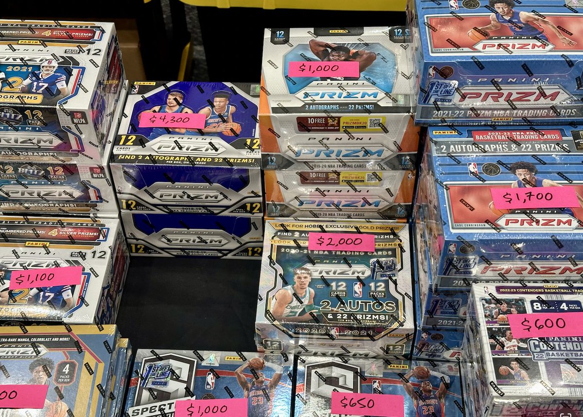 koilbreaksbtc's tweet photo. @BurbankCardShow was a success! Went with a #packstacker and got to do some market research. Overwhelmingly positive response from the trading card community of collectors and vendors from young kids to students to adults. @btc_cards is on the map. @TAGgrading see you soon https://t.co/fGY9TinZdl