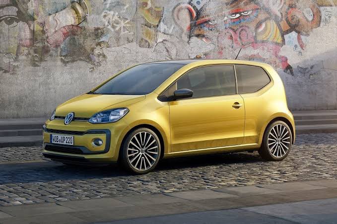 volklub's tweet photo. @petrorocker @iamweboptimizer Give me VW Up (1.0 tsi AT) with 6 airbags, 2 remote keys, AC, front &amp; rear parking sensors, pen drive option for music, anti pinch 4 windows and Isofix mounts. I am good for entire life. https://t.co/EpHX90Driv