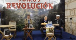 Publicado por la Casa Editorial Verde Olivo, El candil que nos acompaña es considerado la obra más relevante de su tipo dedicada a resaltar los vínculos del líder histórico de la Revolución con esta provincia central de #Cuba
#SanctiSpíritusEnMarcha
#CubaEsCultura
<a href="/MEspirituana/">@MariposaEspirituana</a>