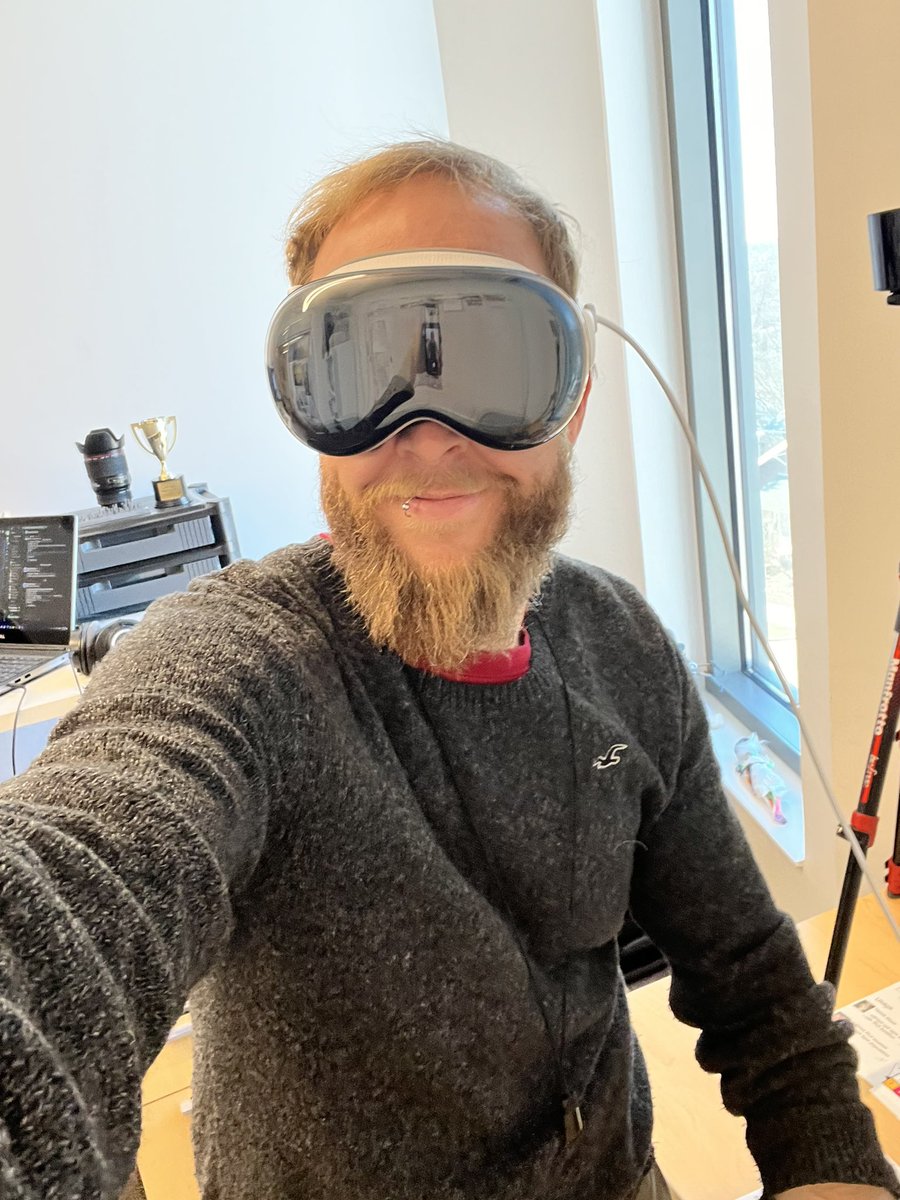 I know it haven’t exactly been active on this app, but this new gadget might jumpstart it a bit! #AppleVisionPro