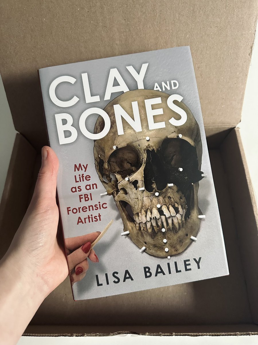 Happy release to Lisa Bailey and @ChiReviewPress! Bailey was the FBI’s first female forensic artist and eventual whistleblower on blatant misogynistic abuse inside the Bureau. I highly recommend CLAY AND BONES! You can pick up ebook/hardback at all online retailers.