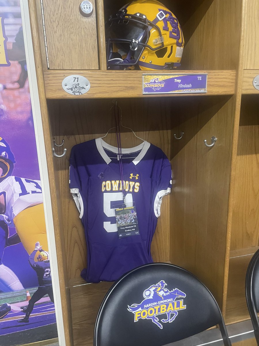 #AGTG Blessed to say I have received an official offer to play football at Hardin-Simmons University <a href="/HSUCowboys/">Hardin-Simmons Cowboy Football</a> <a href="/CoachGGlynn/">Coach Glynn</a> <a href="/Coach_Sundheim/">Eric Sundheim</a> <a href="/gwildcatfball/">Godley Football</a>