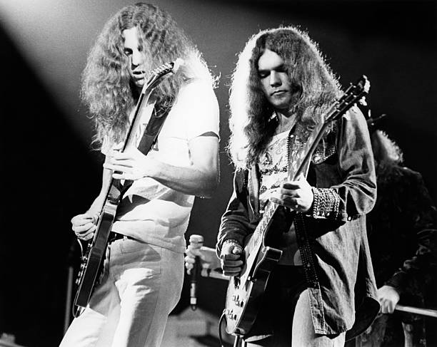 Nearly Spring and Southern Rock makes its way on my record player. You know what? Rossington and Collins! These guys were incredibly cool. Lynyrd Skynyrd rules