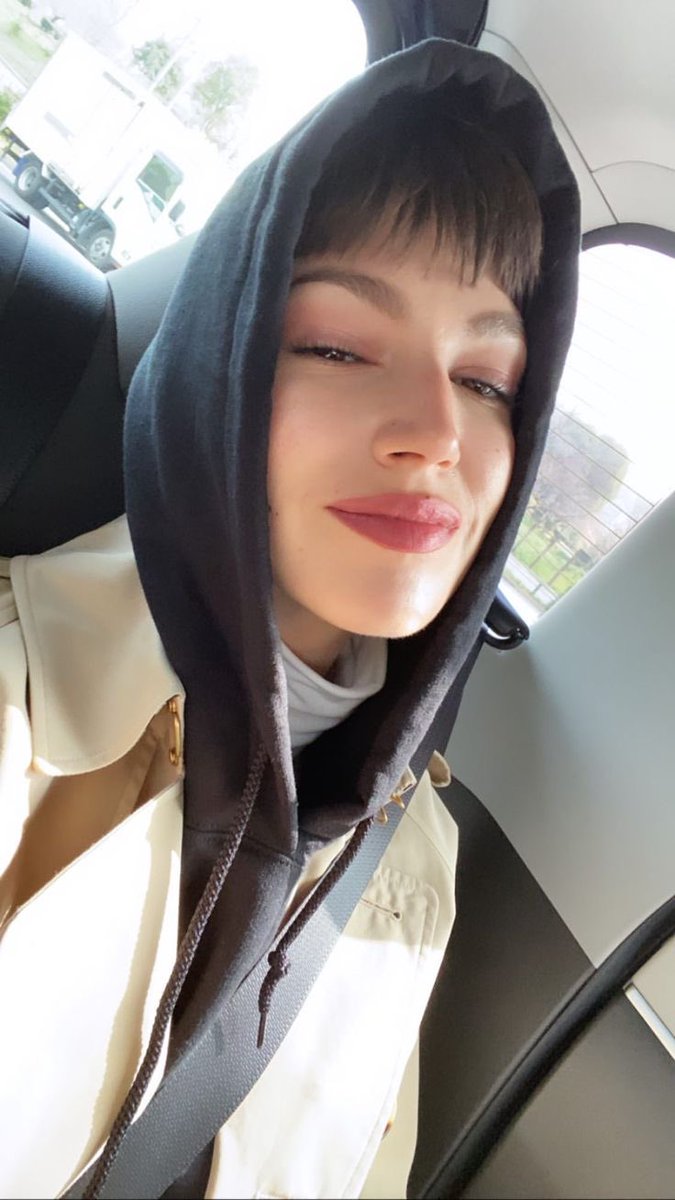 😊