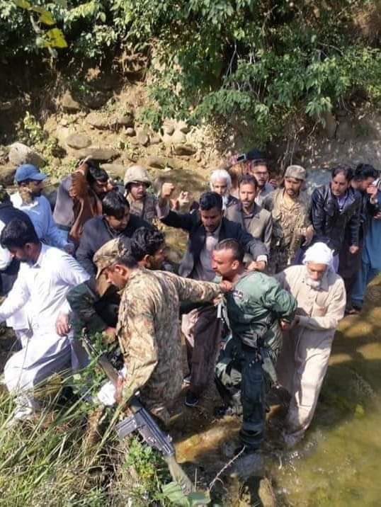 Warrior1Pak's tweet photo. میں مزمل مسعود پاکستان اور اس کے عوام کو دل سے پیار کرتا ہوں۔ میرا دل ہمارے بہادر پاکستان فوج کے لئے فخر سے دھڑکتا ہے۔ ہمارے بہادر سپاہیوں کو جو ہمارے ملک کی حفاظت کرتے ہیں، بہت سارا پیار اور احترام بھیجتا ہوں۔
#LoveForPakArmy #State #Pakistan #WeLoveYou
@peaceforchange https://t.co/CrwikksJGK