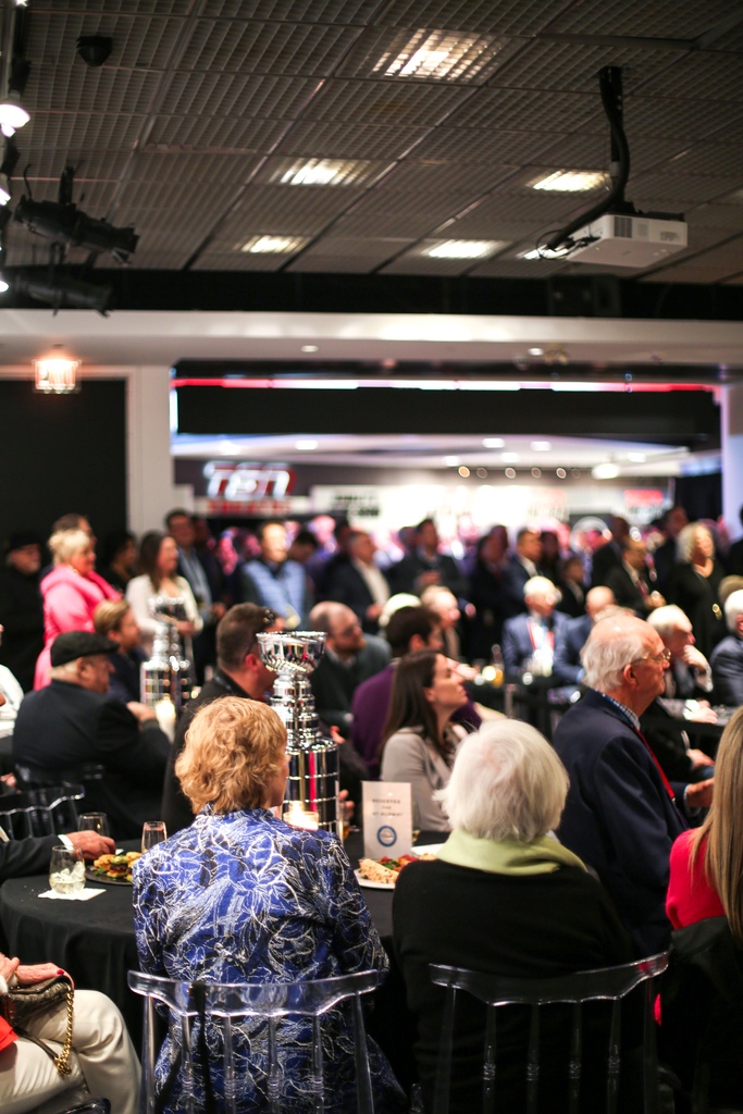 EATERTAINMENT tweet media