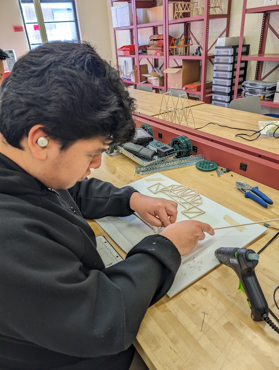 Crossland PLTW Engineering tweet media