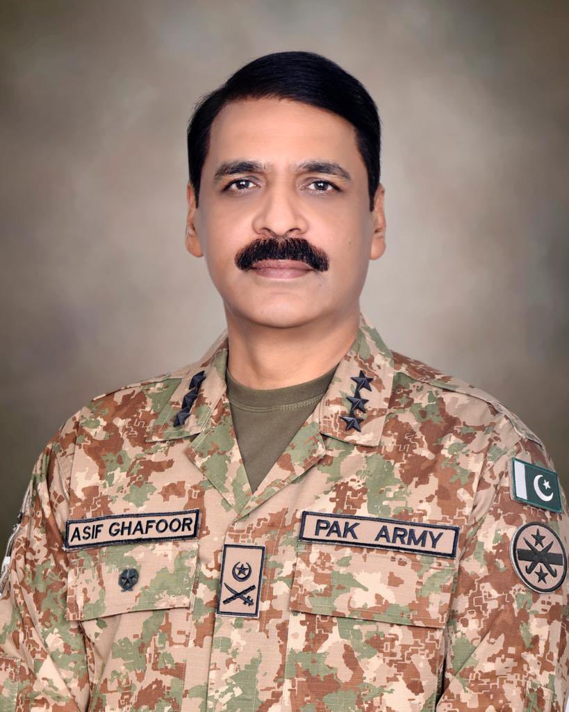 TayyabKhanPAK1's tweet photo. میں سردار طیب خام  پاکستان اور اس کے عوام کو دل سے پیار کرتا ہوں۔ میرا دل ہمارے بہادر پاکستان فوج کے لئے فخر سے دھڑکتا ہے۔ ہمارے بہادر سپاہیوں کو جو ہمارے ملک کی حفاظت کرتے ہیں، بہت سارا پیار اور احترام بھیجتا ہوں۔
#LoveForPakArmy #State #Pakistan #WeLoveYou
@peaceforchange https://t.co/X3LITEhaxK