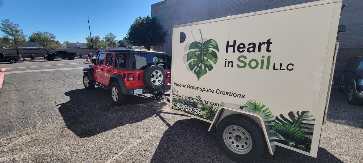 swami83's tweet image. On a mission to “greenify” public spaces, Heart in Soil collaborated with our team to create eye-grabbing Arizona vehicle graphics. tinyurl.com/ypdyvrxj
#ArizonaVehicleGraphics #VehicleGraphicsInArizona #TrailerGraphics #VehicleGraphicsForAJeep