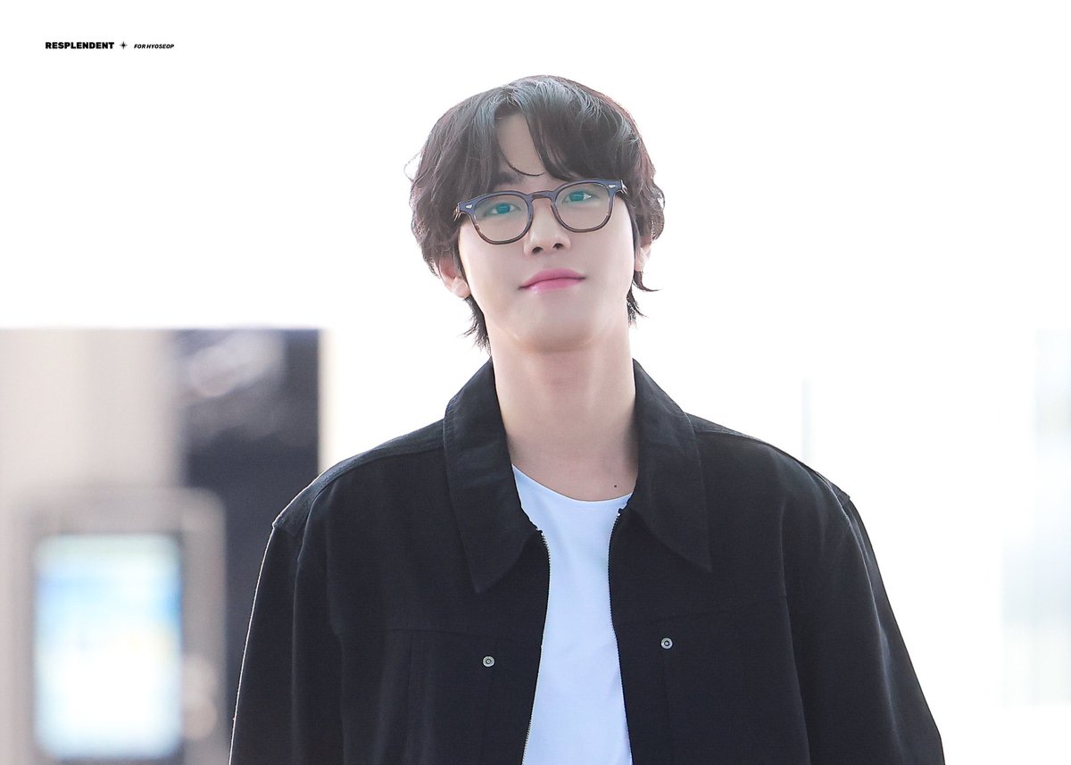 resplendent_ahs's tweet photo. 230908 ICN 출국 🛫 HD

자카르타 가던 날 🤓
(해투 다 끝나고 보정하기)

#안효섭 #AhnHyoSeop #安孝燮 #アンヒョソプ #อันฮโยซอบ @ThePresent_twt https://t.co/R2Wjrprh5A