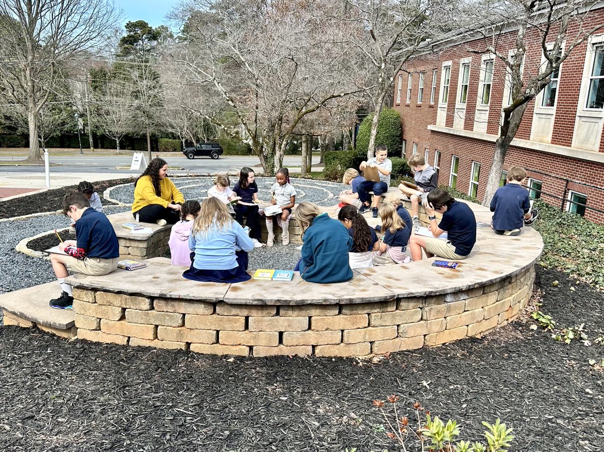 klundstromatmv's tweet image. Just doing some division - oh yeah! ✖️➗➕➖🟰♾️ #learningrequiresflexiblespaces #MVMath ⁦@TheMVSchool⁩