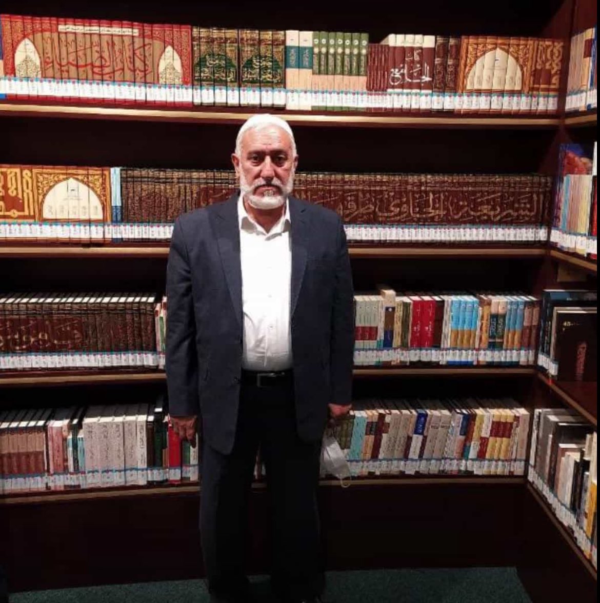 Ataullah HAMİDİ (@ataullahhamidi) on Twitter photo “İnna lillahi ve inna ileyhi raciun” 
Oduncular Sitesi Camii ve Medresesi Başmüderrisi, bölgemizin kıymetli âlimlerinden Seyda M.Taha Baran’ın vefatını derin bir üzüntüyle öğrendim.
Allâh-u Teâlâ rahmetiyle muâmele etsin, derecesini 'âlî eylesin.
Mekanı cennet olsun inşallah. “İnna lillahi ve inna ileyhi raciun” 
Oduncular Sitesi Camii ve Medresesi Başmüderrisi, bölgemizin kıymetli âlimlerinden Seyda M.Taha Baran’ın vefatını derin bir üzüntüyle öğrendim.
Allâh-u Teâlâ rahmetiyle muâmele etsin, derecesini 'âlî eylesin.
Mekanı cennet olsun inşallah.