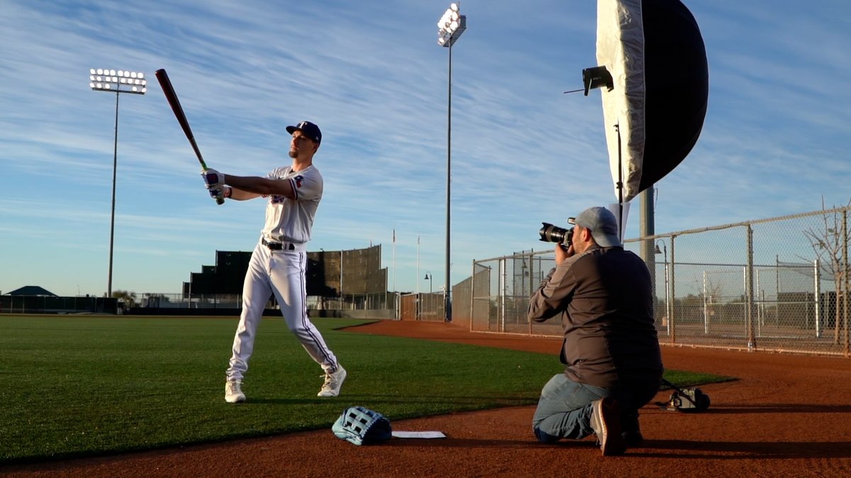 FanDuelSN_SW's tweet image. World Champion Photo Shoot

#SpringTrainging | #WentAndTookIt | @BallySports