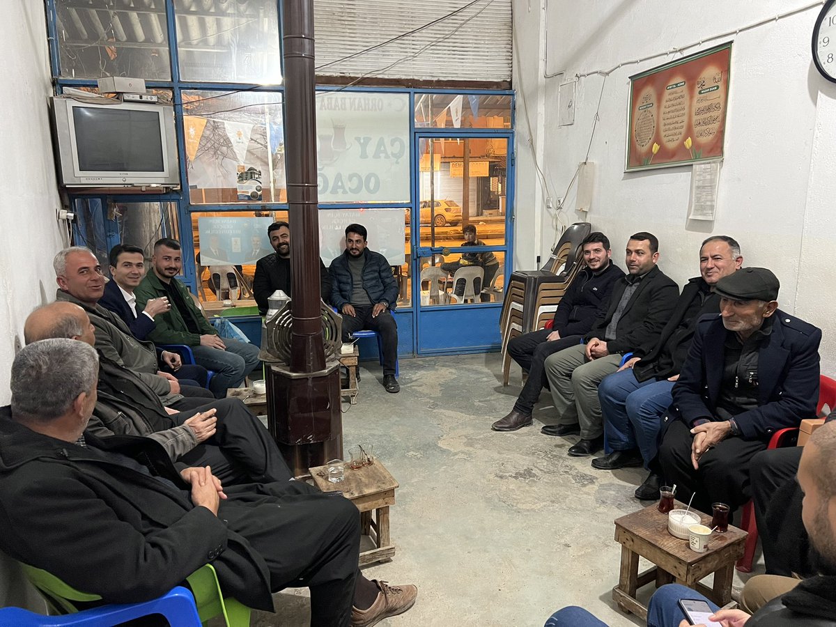 clldgn31's tweet photo. 📍AKBEZ / HASSA

📌HALİL REİSİMLE 

HASSA’da seçim çalışmalarımız bütün hızıyla gece gündüz demeden devam ediyor. Gece se��im bürosu ziyaretimiz

Memletimiz için Hazır ve Kararlıyız.

           HALİL ERSEN DOĞAN
     AK PARTİ HASSA İLÇE BAŞKANI   @HalilReisBaskan https://t.co/oqVwrGVS1N