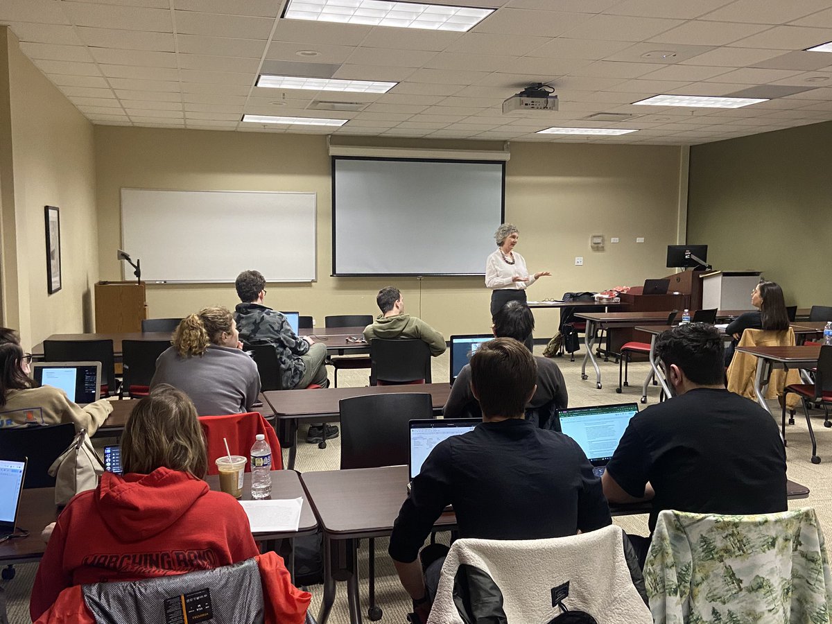 Thank you to Naomi Tselepis  for sharing with our special events students about budgets, fundraising, donations and sponsorship. #lewisuniversity
#guestspeaker
#fundraising 
#specialevents