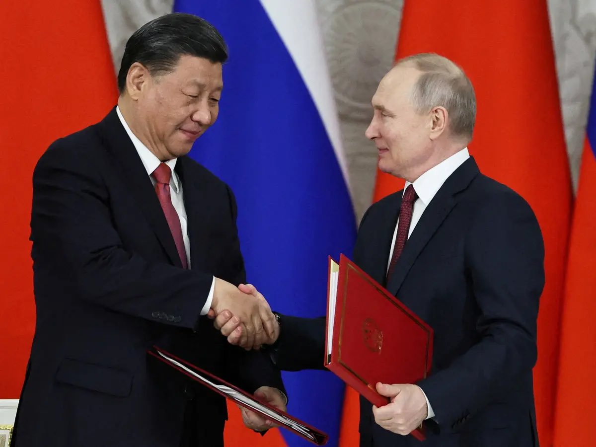 🚨🚨🚨رسمياً.. أعلنت روسيا والصين أيقاف استخدام الدولار الأمريكي في معاملاتهما التجارية.