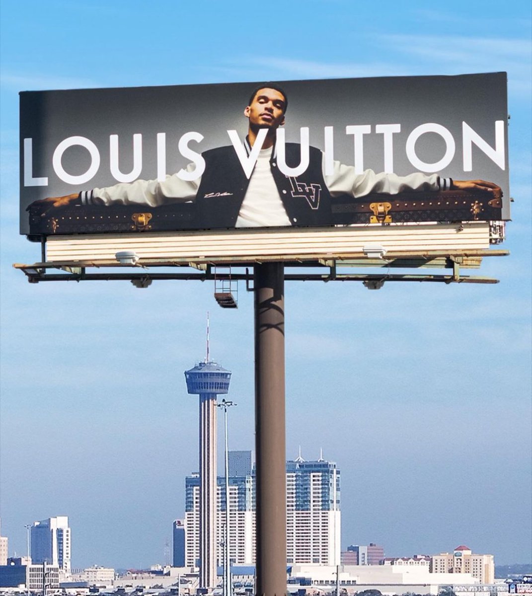 Wemby X Louis Vuitton 

New billboard in San Antonio 🔥