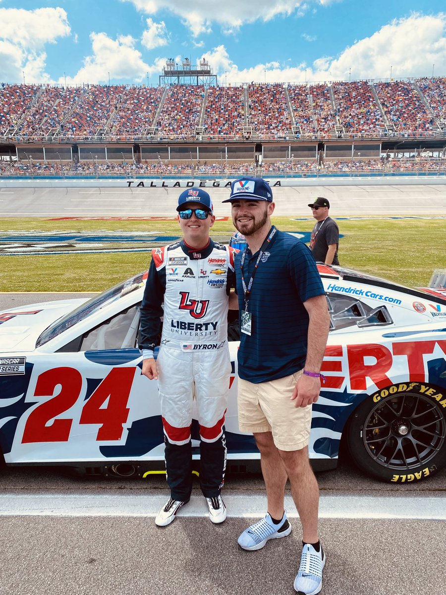 Congrats to fellow <a href="/LibertyU/">Liberty University</a> Alumnus <a href="/WilliamByron/">William Byron</a>!! #DAYTONA500 champ🔥