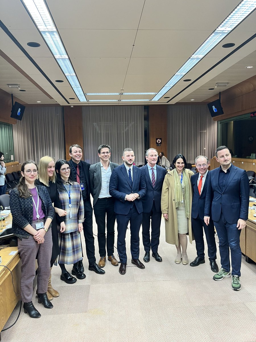 ENVI Committee Press (@ep_environment) on Twitter photo 🏭Air pollution 🚛
@ep_environmentMEPs led by <a href="/javilopezEU/">Javi López</a> & <a href="/BasEickhout/">Bas Eickhout</a> strike deal with @EU2024BE & <a href="/VSinkevicius/">Virginijus Sinkevičius</a> to reduce air pollution in the EU in order to achieve a clean and healthy environment for European citizens.
Press release⤵️
europarl.europa.eu/news/en/press-… 🏭Air pollution 🚛
@ep_environmentMEPs led by <a href="/javilopezEU/">Javi López</a> & <a href="/BasEickhout/">Bas Eickhout</a> strike deal with @EU2024BE & <a href="/VSinkevicius/">Virginijus Sinkevičius</a> to reduce air pollution in the EU in order to achieve a clean and healthy environment for European citizens.
Press release⤵️
europarl.europa.eu/news/en/press-…
