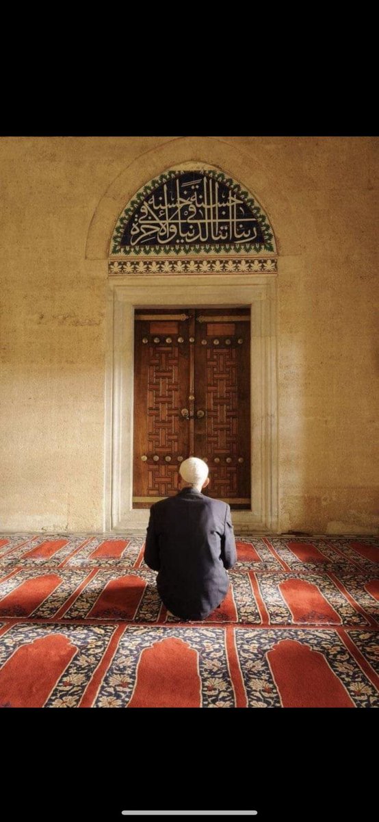 MansourAlmalik's tweet photo. يا خَالـقَ الرُّوح إنَّ الروحَ مُتعبة
فَامنُن إلهي علىٰ المَكلومِ بالفرج https://t.co/pNfdl0ms5C