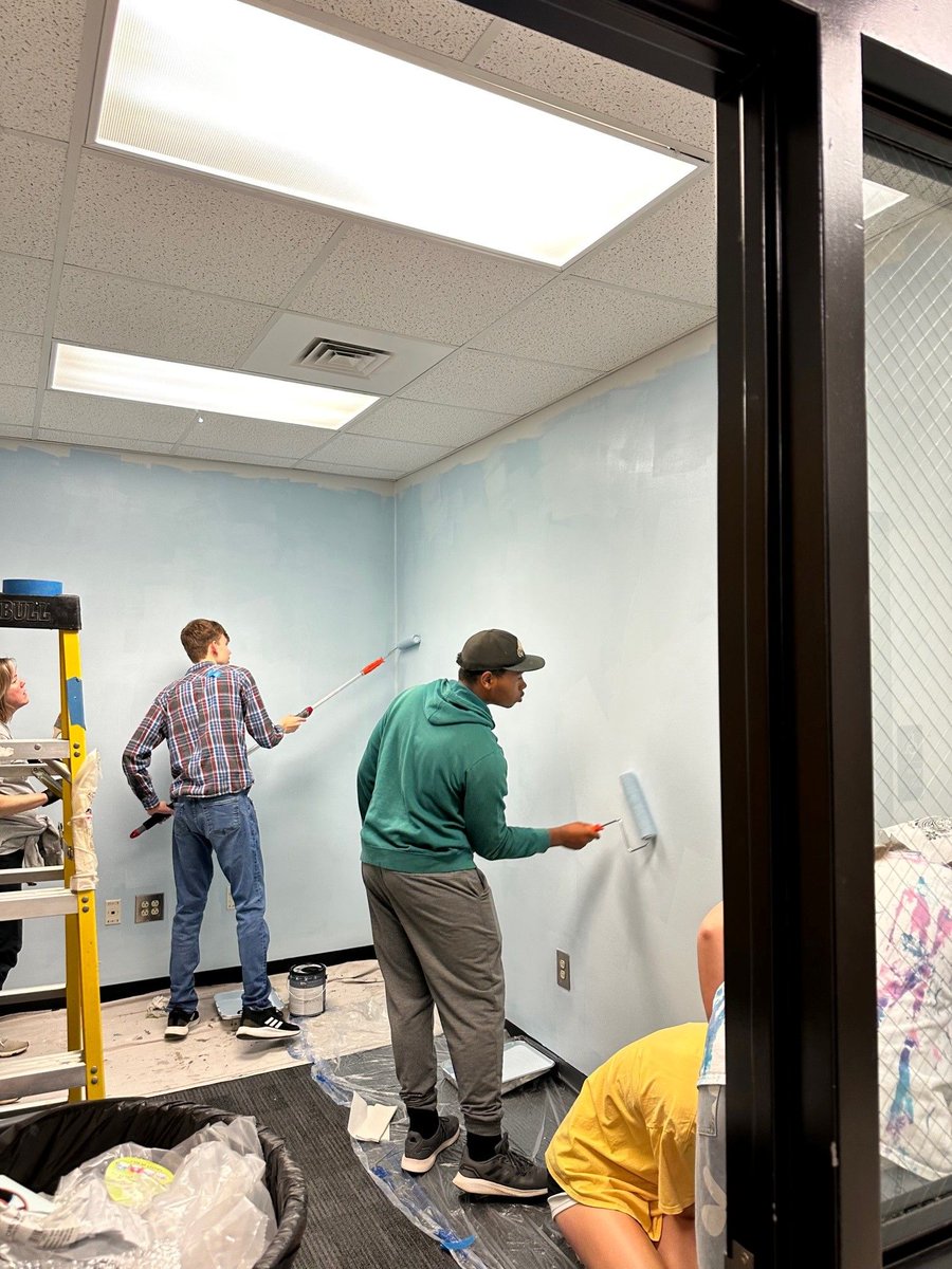 Our calm down room is almost ready! A big thank you to Fellowship Student Ministries and their leaders at Fellowship Bible Church, Roswell, GA for their continued support of Hembree Springs and our students. @kathastuart @FultonZone5 @Fultoncoschools