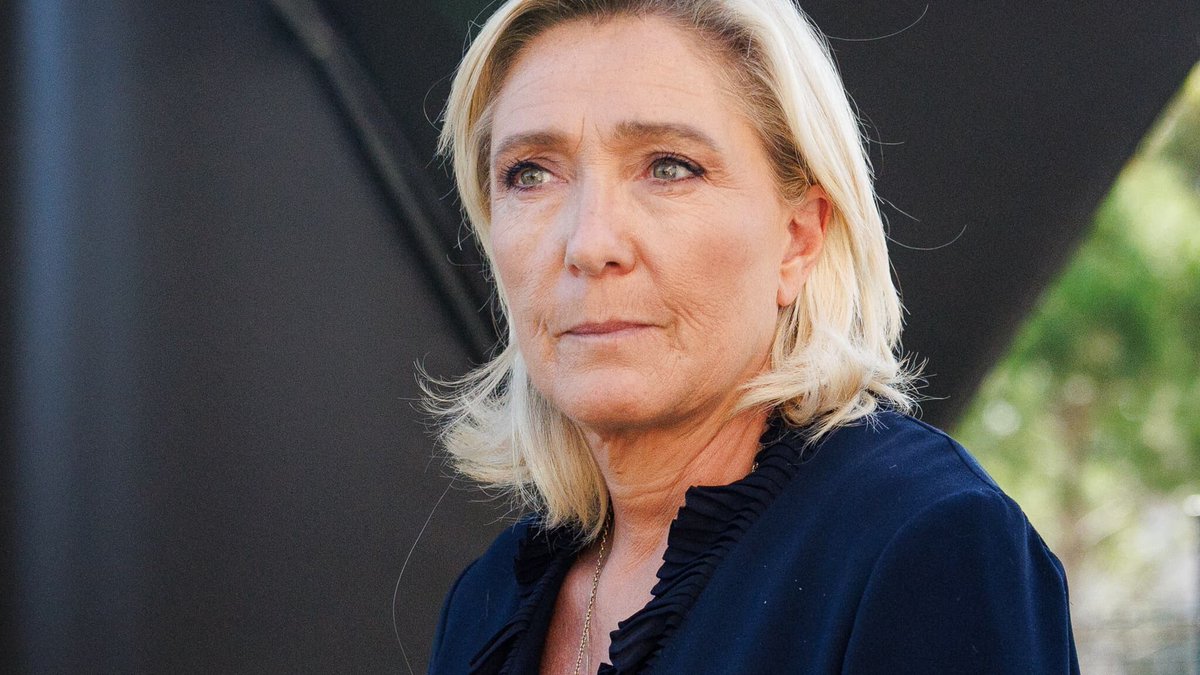 🔴 ALERTE INFO 'Il cherche à brûler les étapes': Marine Le Pen refuse le débat avec Gabriel Attal et lui propose un duel avec Jordan Bardella l.bfmtv.com/DIZC