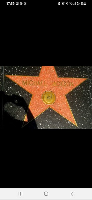 Me in L.A California https://t.co/J8V2SOHgaY