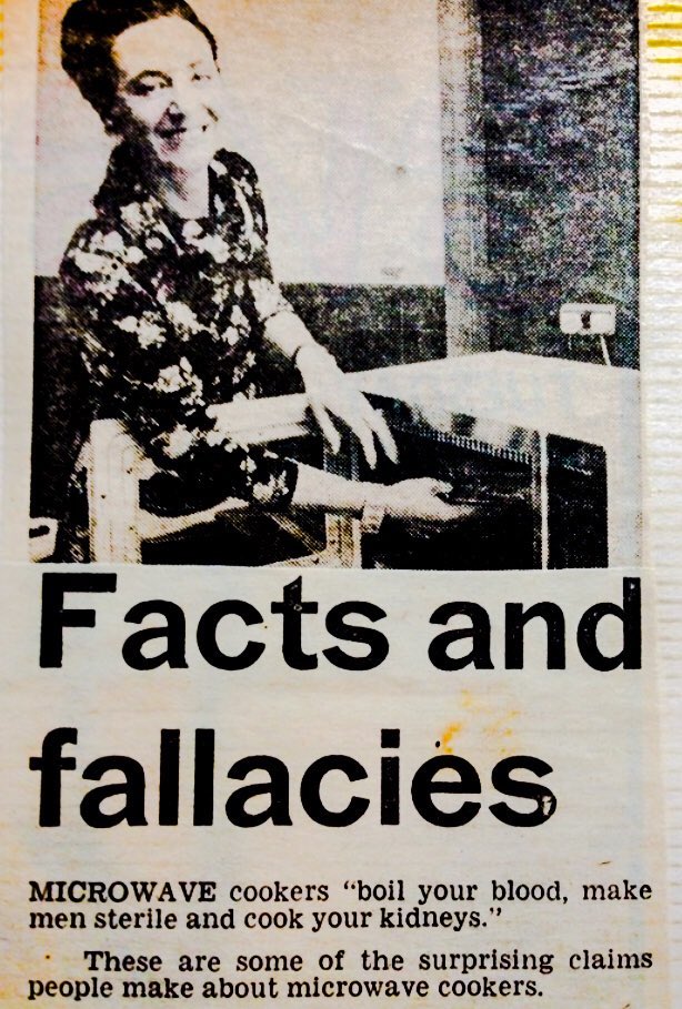 HenninghamDavid's tweet image. Remember the scepticism surrounding microwaves back in the day? We got our first microwave in the 80s, how about you? See retrohen.com for more retro memories. #microwave #80s #keepitretro