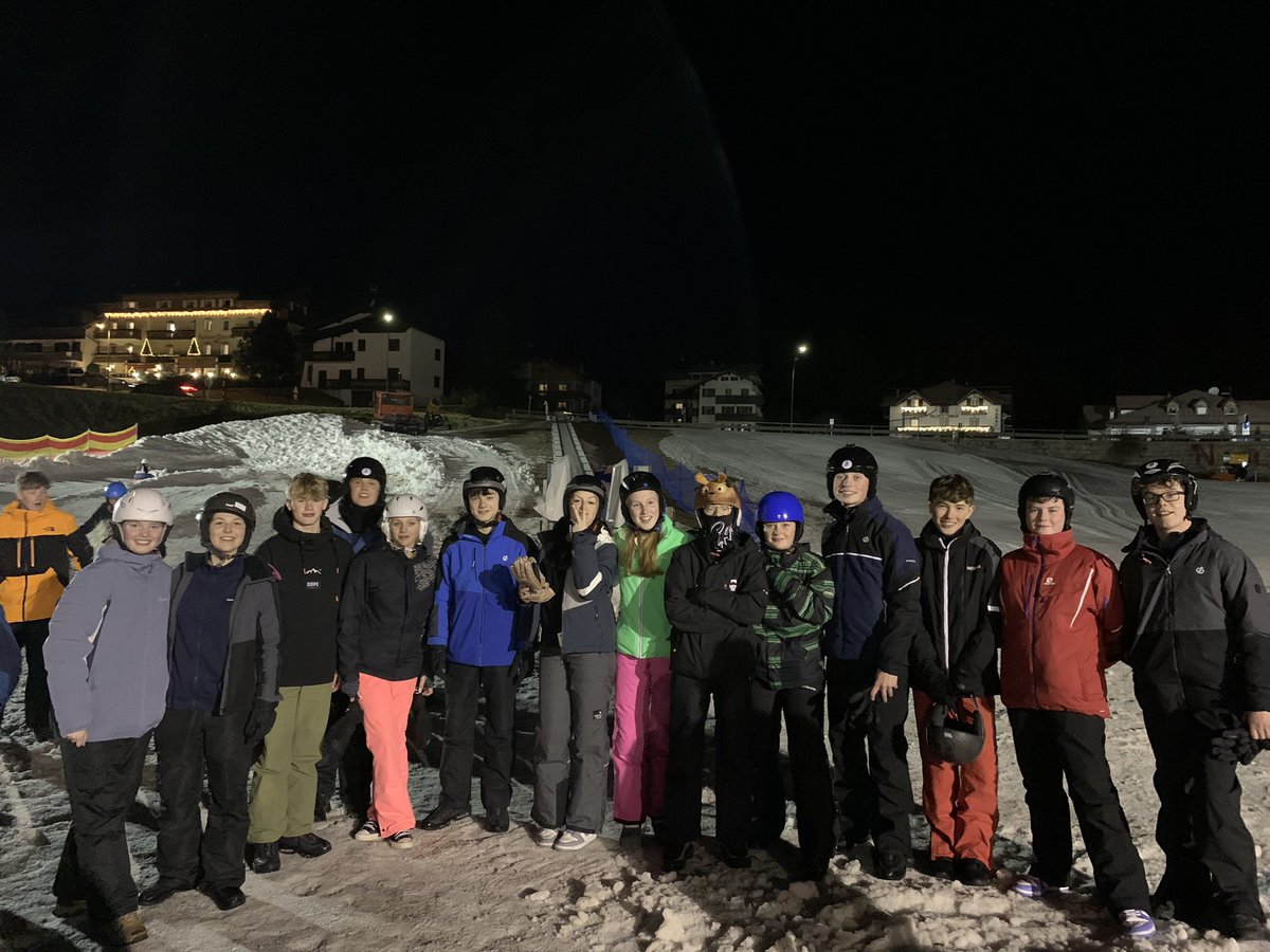 BLSSki's tweet photo. Coach 1 tubing - a great evening https://t.co/Gj0OCj0kQW