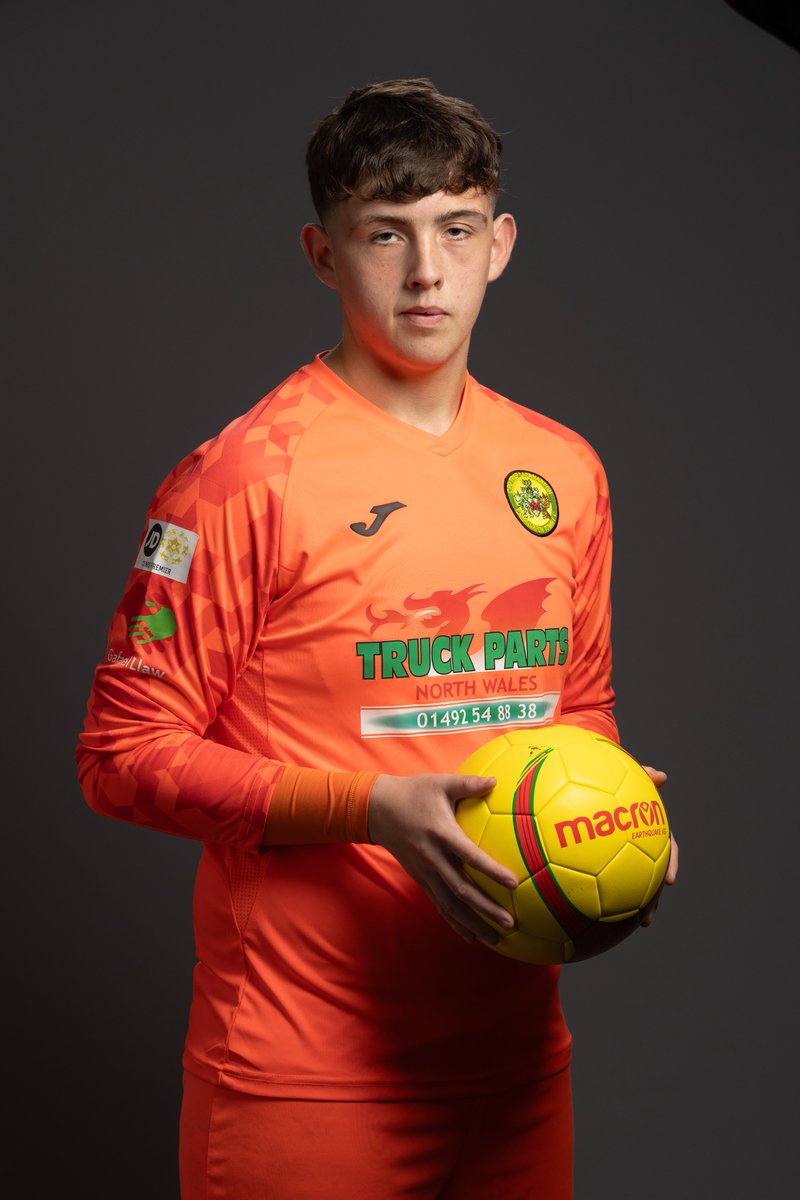 CaernarfonTown's tweet photo. Hari Thomas. Photos by @AceyMedia https://t.co/3101ApPo0K