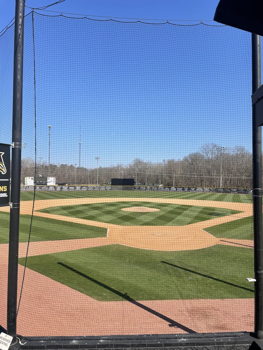 AthensTurfClass's tweet image. Turf Class went for diamonds for Home Opener ‘24