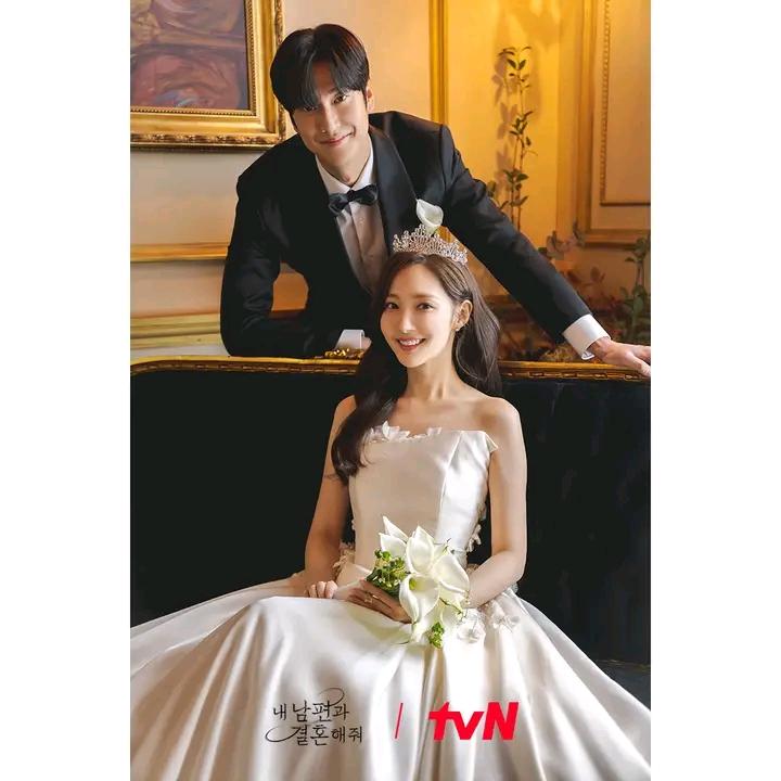 Wedding polaroids
#MarryMyHusbandEp16 #MarryMyHusband #nainwoo #parkminyoung #leegikwang #ChoiGyuRi #gongminjung #hadokwon #kdramatwt #kdrama #LeeYiKyung #songhayoon